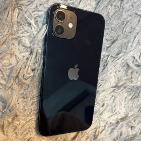 Apple iPhone 12 ブラック 本体