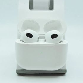 【中古】 AirPods 第3世代 MagSafe対応ケース MME73J/A #3386