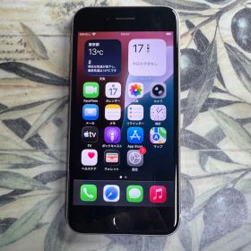 iPhone SE 第3世代 スターライト64 GB SIMフリー