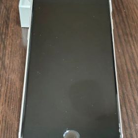 Apple iPhone SE3 64GB