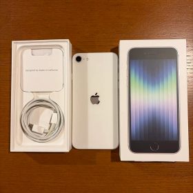 【美品】Apple iPhone SE (第3世代) スターライト64GB