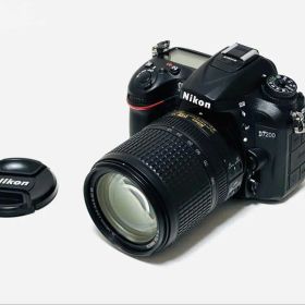 ☆撮影数2700回以下☆Nikon D7200レンズセット18-140VR美品