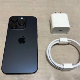 iPhone15pro 256gb バッテリー88% ブルーチタニウム