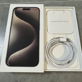 アメリカ版 Apple iPhone 15 Pro 本体 ナチュラルチタニウム