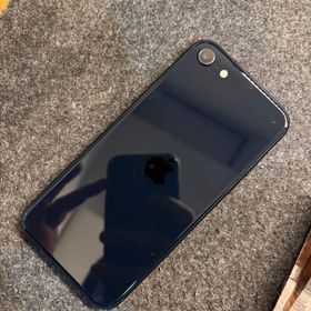 アップル(Apple)のiPhone SE（第3世代） 64GB ブラック バッテリー100% 145(スマートフォン本体)