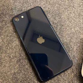 アップル(Apple)のiPhone SE（第3世代） 64GB ブラック バッテリー100% 140(スマートフォン本体)