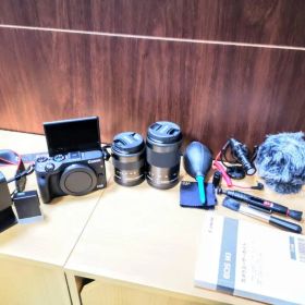 Canon ミラーレス一眼カメラ EOS M3 ダブルズームキット＋マイク等