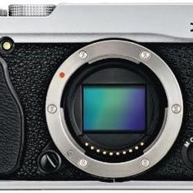 【中古】FUJIFILM ミラーレス一眼 X-E2 ボディ シルバー F FX-X-X-E2シルバー