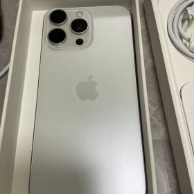 iPhone15ProMax 256GB SIMフリー 本体 美品 ホワイト