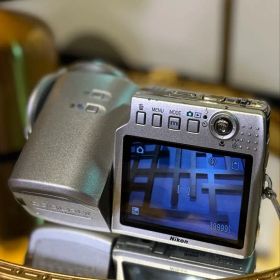 【高性能】Nikon COOLPIX S10 スイバル式 バッテリー2個付