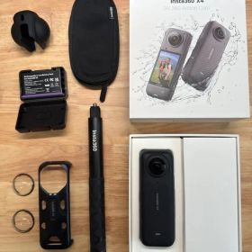 Insta360 X4 アクションカメラ 本体、付属品