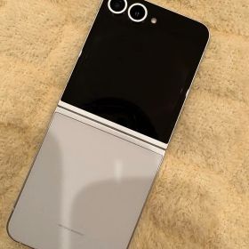 Samsung Galaxy Z Flip6 本体