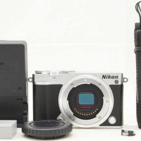 【中古】 『極美品』 Nikon 1 J5 ボディ / Nikon / ニコン / ミラーレス一眼カメラ / Nikon 1マウント / Nikon 1シリーズ