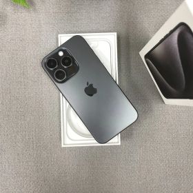 iPhone 15Pro 256GB ブラック国内版 SIMフリー 送料無料