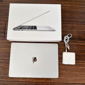 MacBook Pro 2017 13インチ A1706