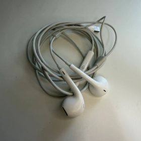 Apple 純正 iPhone Earpods イヤホン ライトニング 有線