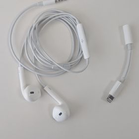 アップル(Apple)の美品 Apple EarPods 3.5mm ジャック lightning 変換(ヘッドフォン/イヤフォン)