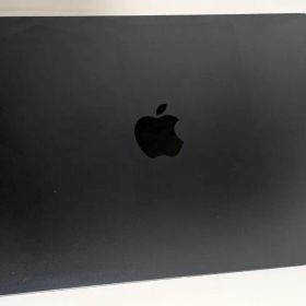 【中古品】MacBook Air (M2,2022)