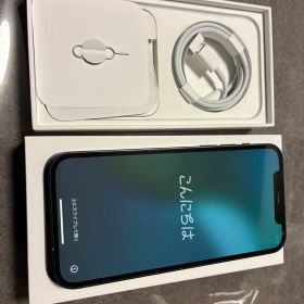 Apple iPhone 12 ブラック 本体