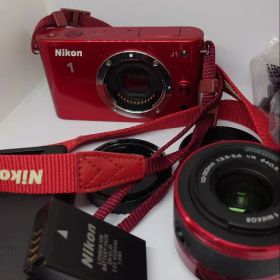 Nikon 1 J1 レッド ミラーレスカメラ 本体 ジャンク難あり