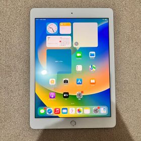 iPad 第5世代 32GB SIMフリー 9338