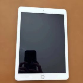iPad 第5世代 Wi-Fi cellular 32GB SIMフリー