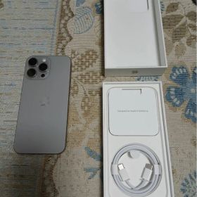 【美品】iPhone 15Pro Max SIMフリー 本体 256GB