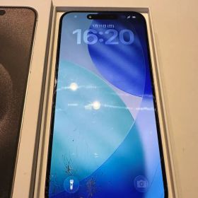 iPhone 15 pro max 256GB 箱有り ひび割れあり