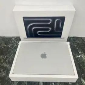 アップル Apple MR7J3J/A 14インチ MacBookPro M3