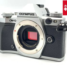 【中古】 【並品】 オリンパス OM-D E-M5 MarkII ボディ シルバー 【ミラーレス一眼】 【6ヶ月保証】