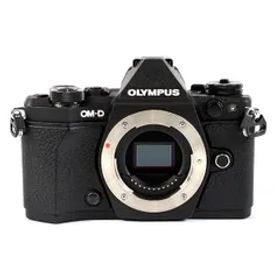 オリンパス OLYMPUS OM-D E-M5 Mark II ボディ ブラック デジタル ミラーレス 一眼カメラ 【中古】