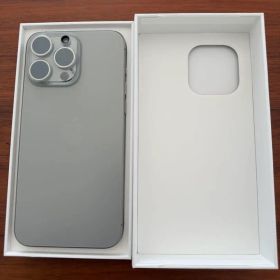 Apple iPhone15Promaxナチュラルチタニウム 本体 おまけ付き