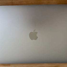 Apple MacBook Air M1 8GB RAM/512GB