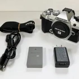 OM SYSTEM (OLYMPUS) デジタル一眼カメラ OM-5 ボディ [シルバー] 【中古】【非常に良い】【2580090805】【シャッター回数約1252(※自社調査)】