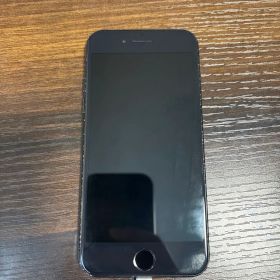 Apple iPhone 7 ブラック 本体