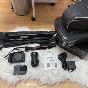 (限定値下)Canon EOS R10 18-150mmミラーレス一眼 お得