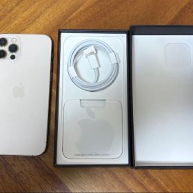 Apple iPhone 12pro 本体 256GB