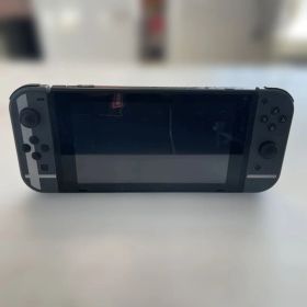 #101 Nintendo Switch 本体 + NieR:Automata