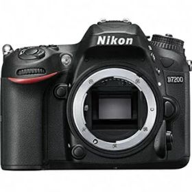 【中古】 Nikon デジタル一眼レフカメラ D7200