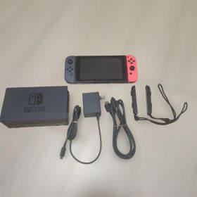 Nintendo Switch 本体 赤/黒 Joy-Con 充電器 付き