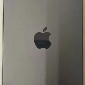 iPhone 16e ブラック 128GB