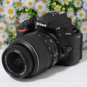 ニコン(Nikon)の美品❤ニコン❤Nikon D5600❤タッチ操作＆Bluetooth搭載❤(デジタル一眼)