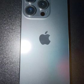 【美品】iPhone 15 Pro 128GB ブラックチタニウム SIMフリー