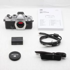 【ほぼ新品】OM SYSTEM オリンパス OLYMPUS OM-3 ミラーレス一眼 ボディ シルバー JS129-00837