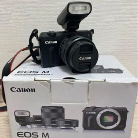 Canon EOS M Wレンズキット BK