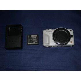 パナソニック(Panasonic)の軽量 高画質 パナソニック LUMIX DMC-GF3 ボディ 人気色のホワイト(ミラーレス一眼)