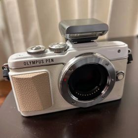 OLYMPUS PEN Lite E-PL7 ボディホワイト 値下げしました！