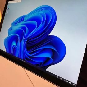 Surface Pro 7+ i5 8GB 256GB Win11 Pro 美品