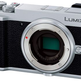 【中古】【非常に良い】パナソニック ミラーレス一眼カメラ ルミックス GX7MK3 ボディ シルバー DC-GX7MK3-S