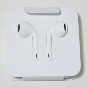 アップル(Apple)のApple純正 EarPods 有線イヤホン Lightning 未使用品(ヘッドフォン/イヤフォン)